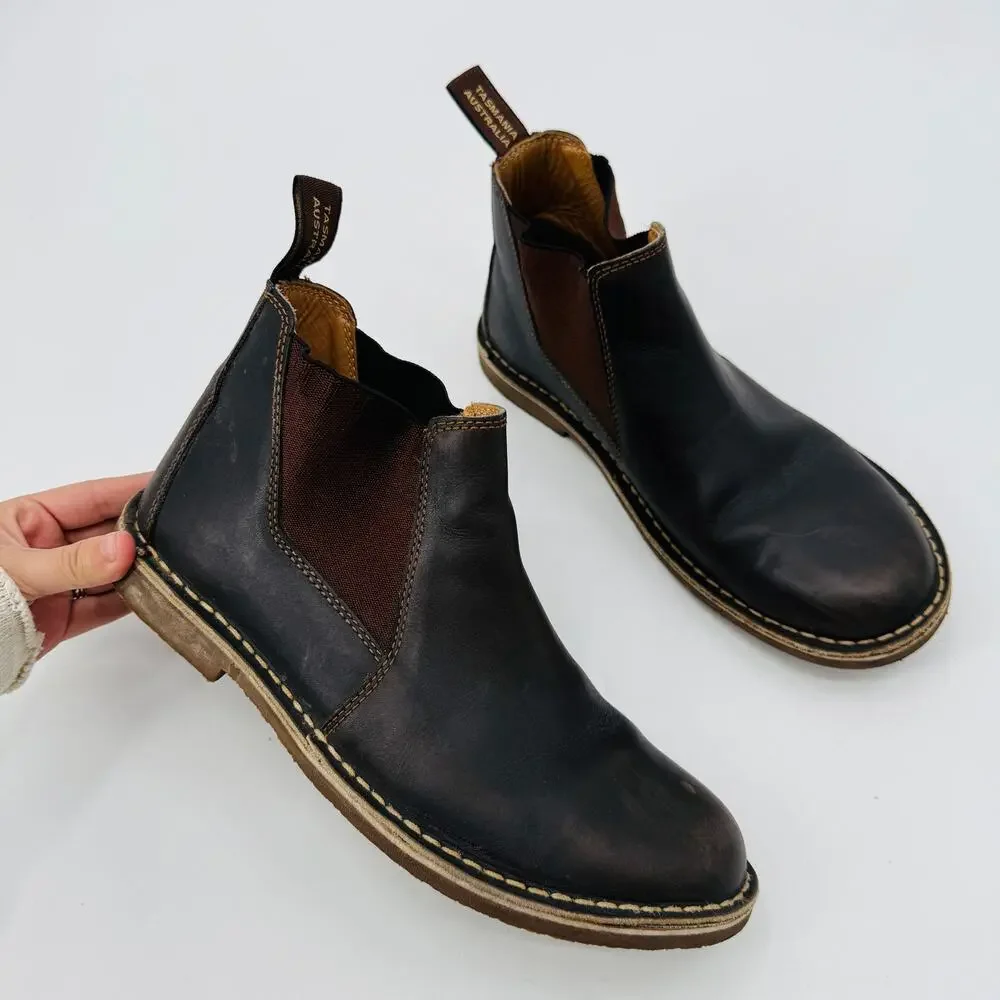 blundstone chelsea chukka boot